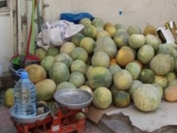 Silopi'de olaylar kavun fiyatını düşürdü
