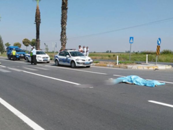 Tarsus'ta kamyonet ile motosiklet çarpıştı: 1 ölü
