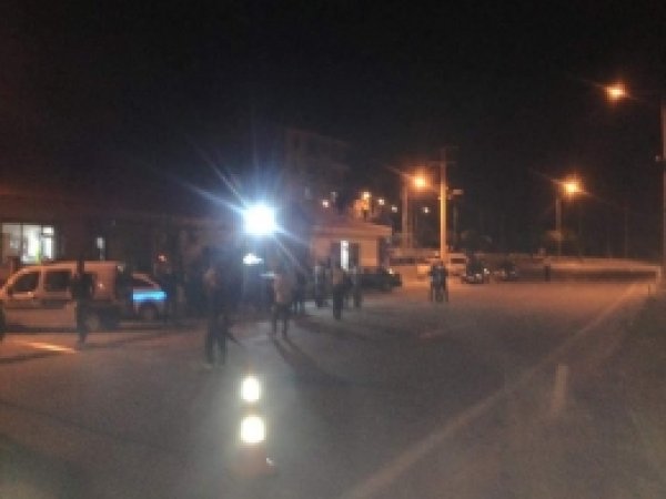 Kovancılar'da polis noktasına saldırı: 3 yaralı