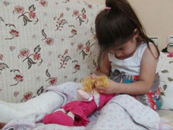 Bombalı saldırıda yaralanan küçük İlayda taburcu oldu