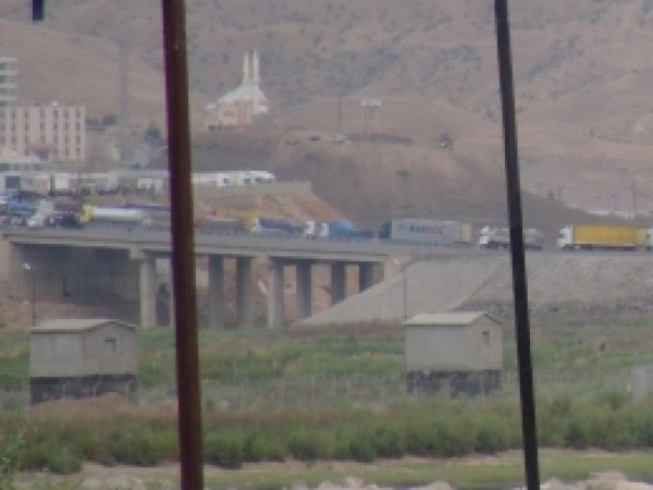 Cizre'de çatışmalar devam ediyor