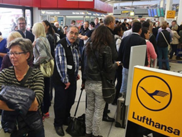 Lufthansa 84 uzun mesafeli uçuşunu iptal etti