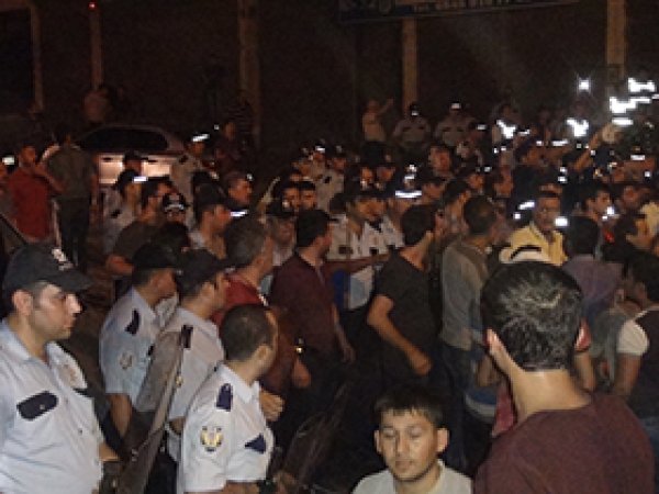 PKK protestolarında HDP binalarına saldırı