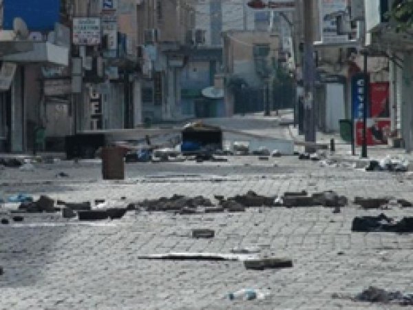 Cizre'de sokağa çıkma yasağı devam ediyor
