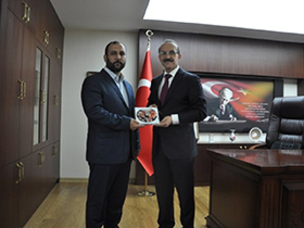 HÜDA PAR'dan Muş'un yeni valisine ziyaret