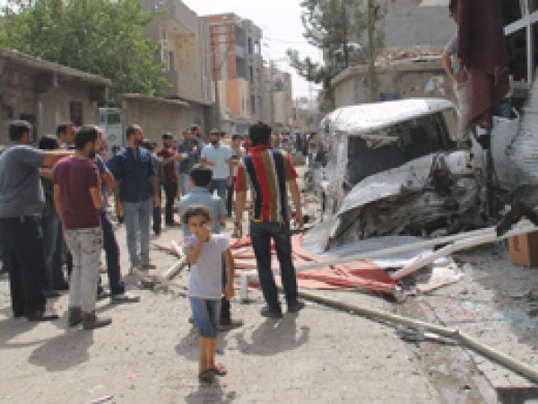 Cizre'deki çatışmalarda en büyük zararı halk gördü