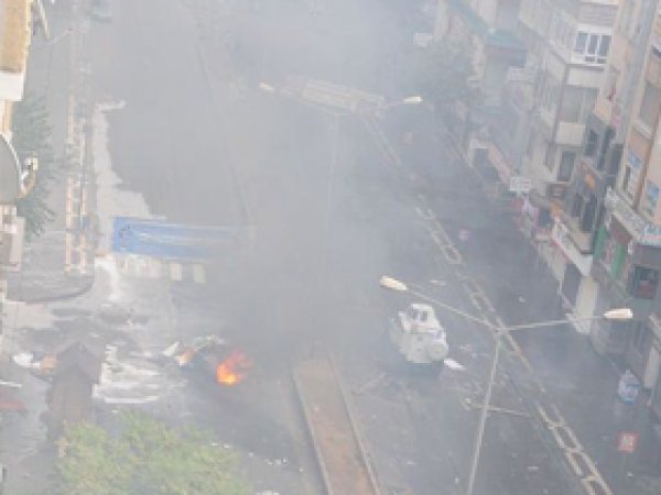 Diyarbakır'da 4 kişi öldürüldü