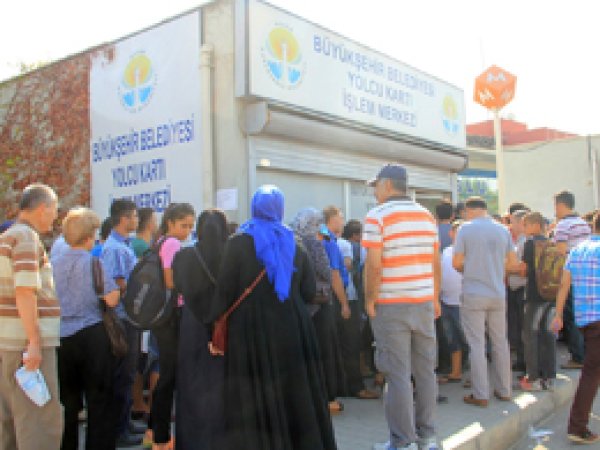 Adana'da akıllı kart çilesi