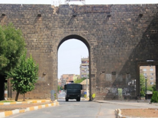 Sur ve Silvan'da sokağa çıkma yasağı kaldırıldı