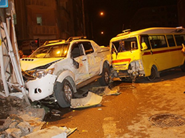 Van'da feci kaza: 7 yaralı