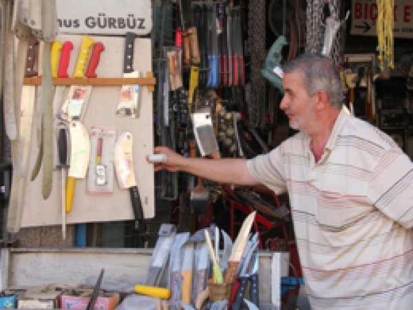 Diyarbakır'da bıçakçılar iş yapamıyor
