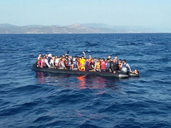  Çanakkale'de 157 göçmen kurtarıldı