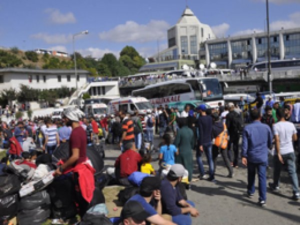 İstanbul'da bayram tatili yoğunluğu başladı