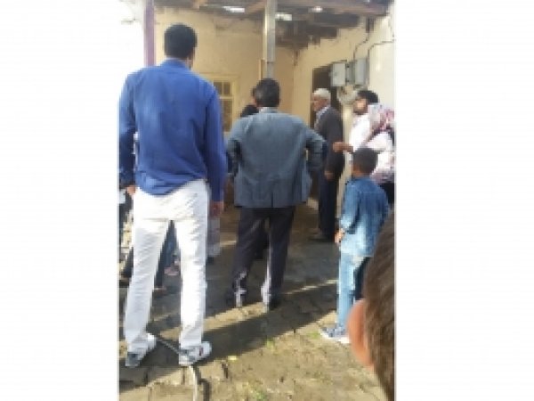 Çıkan yangında ev kül oldu