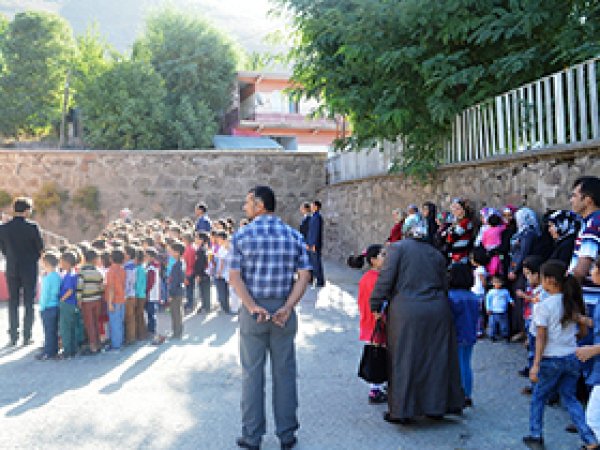 Bitlis'te 95 bin öğrenci ders başı yaptı