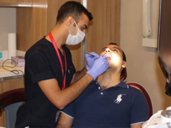 'Ağız ve diş bakımı insan için çok önemlidir'