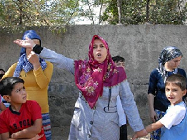 Diyarbakır'da PKK okula bomba koydu