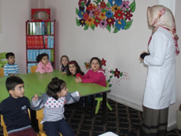 Kreşte İslami eğitim takdir topluyor