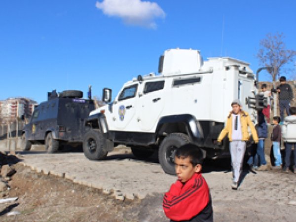 2 çocuğun yaralandığı patlamada bir gözaltı