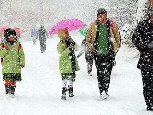 İstanbul'da okullar tatil edildi