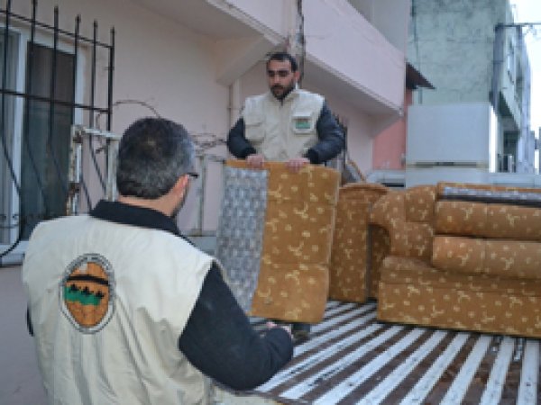 Muhacir aileye Umut Kervanı sahip çıktı