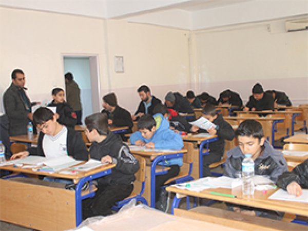 Urfa'da Siyer Sınavı'na yoğun ilgi