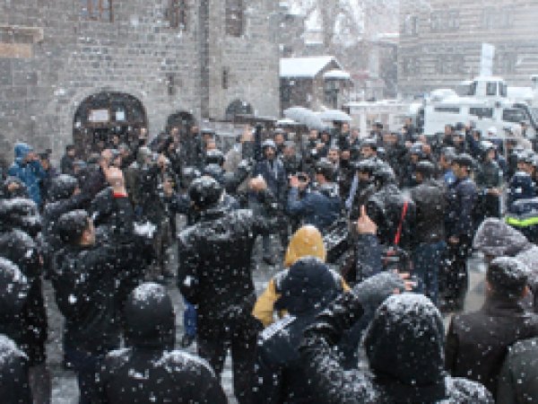 Cuma Namazından sonra halktan PKK'ye tepki