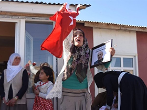 'Gözümün önünde babamı vurdular'