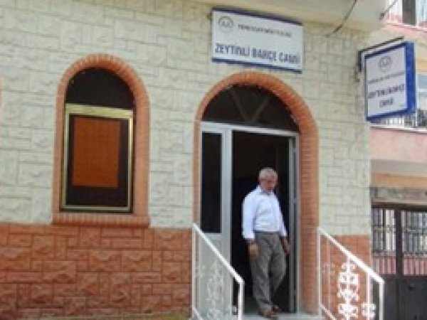 Oğlu FETÖ'dan tutuklanan imam intihar etti