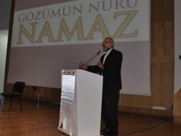 'Namaz tevhidin eyleme dönüşen halidir'