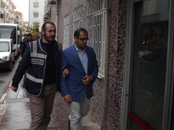 Kırklareli'de akademisyenlere FETÖ gözaltısı