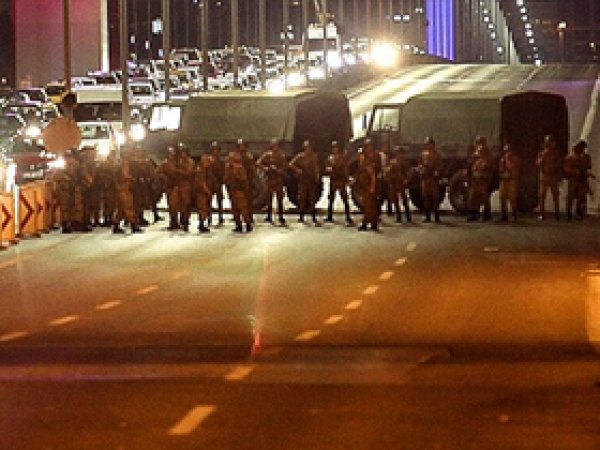 FETÖ mensupları 05.20'de mesaj atmış