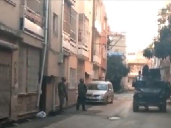 Adana'da canlı bomba operasyonu