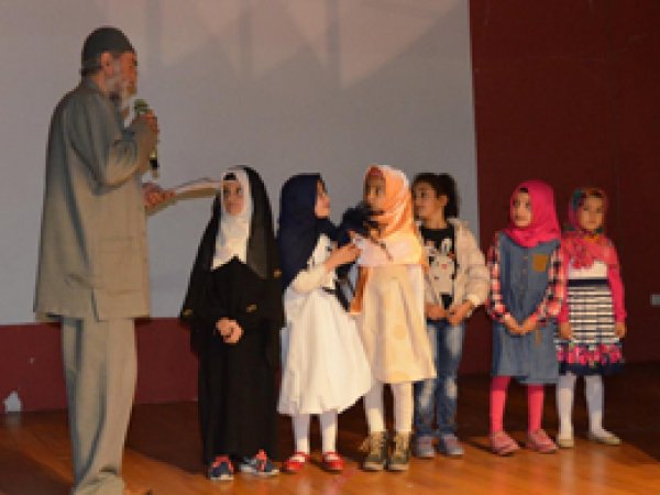 'Namaz; iman ile küfür arasında bir perdedir'