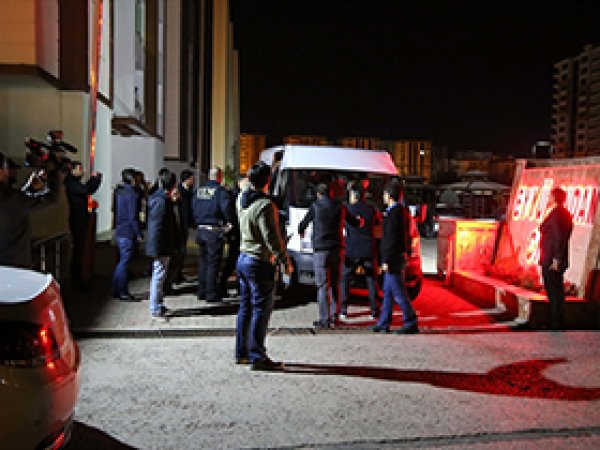 HDP'li Demirtaş'a  6-8 Ekim gözaltısı