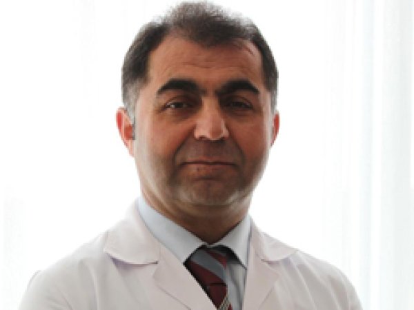 Bebeklerde göz yaşarmasına dikkat
