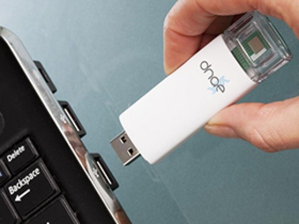HIV ölçen USB cihazı