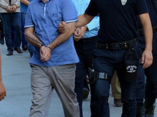 Yıldız Teknik Üniversitesi'ne operasyon