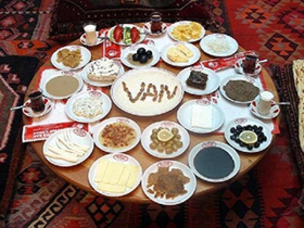 Dünyanın en kalabalık kahvaltısı