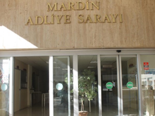 Öğretim görevlileri FETÖ’den tutuklandı