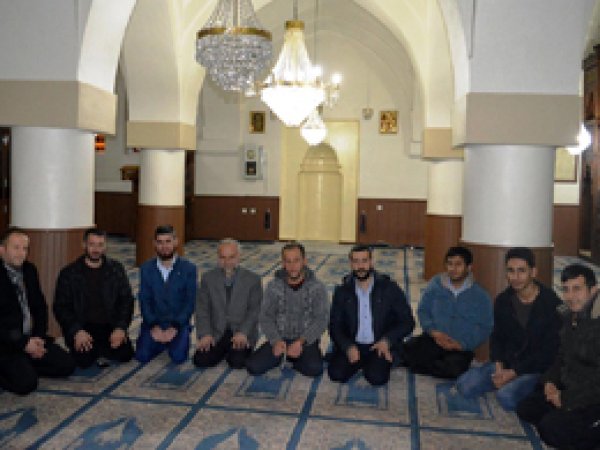 Gençler sabah namazında buluştu