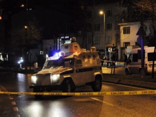 Araçta silah ve mühimmat ele geçirildi