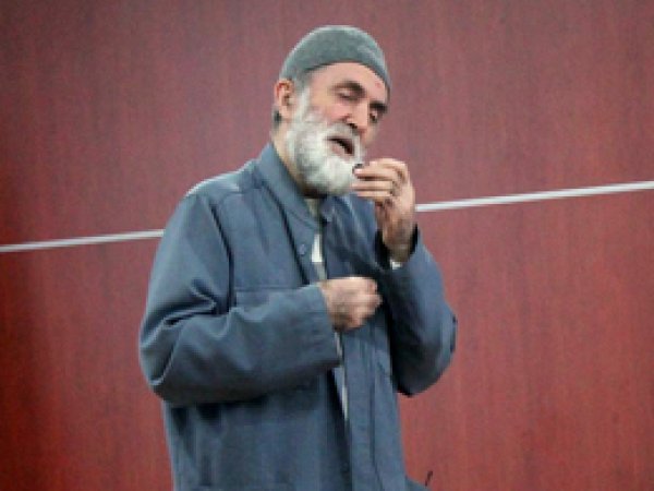'Namaz, La İlahe İllallah'ın pratiğidir'