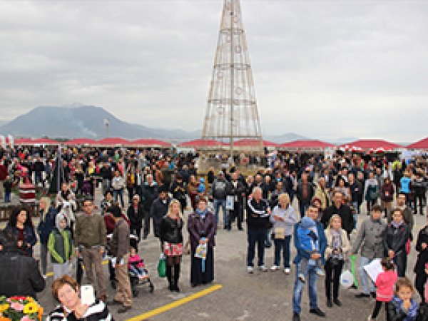 Alanya'da Noel Pazarı kuruldu
