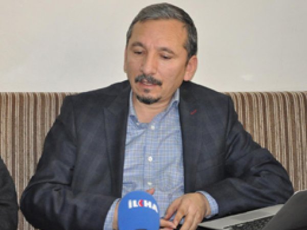 “Mesnevi pedagoji kitabı mahiyetindedir”