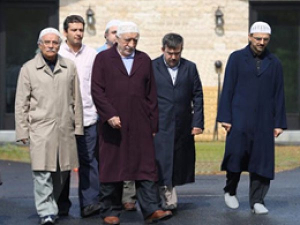 'FETÖ'cüler 'üzüm salkımı modeli'yle çalışmış'