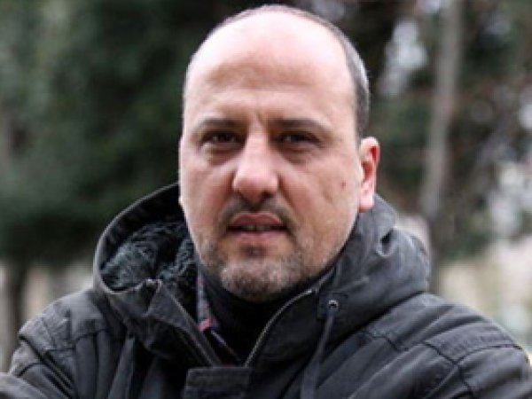 Gazeteci Ahmet Şık gözaltına alındı