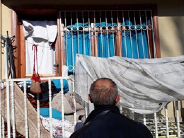 Van'da bir eve el bombası atıldı: 1 ölü