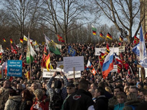 PEGIDA'dan Hz. Peygambere hakaret