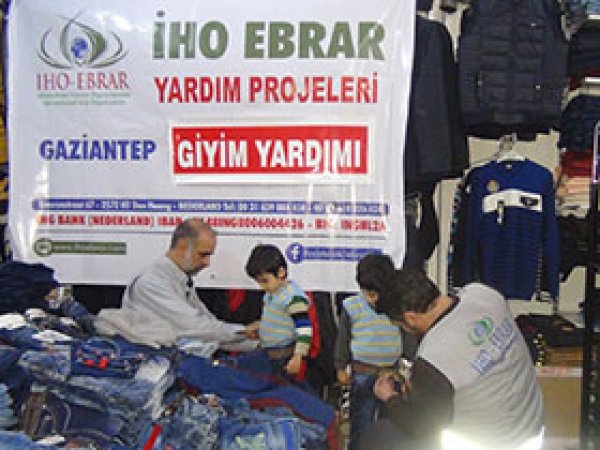 IHO Ebrar Antep'te yetimleri giyindirdi